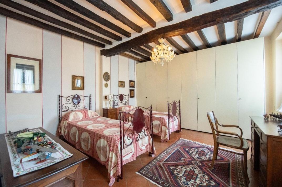 Villa Ottocentesca Immersa Nel Verde Montecavolo Exteriér fotografie